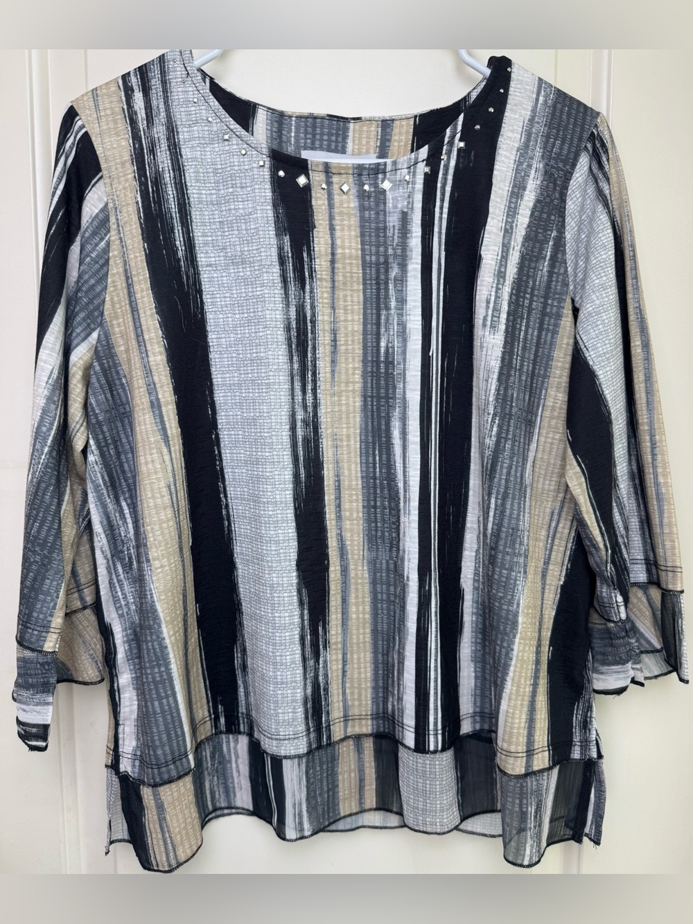 Alfred Dunner Petite Abstract Stripe Studded Hi-Low Top PM Bell Sleeve